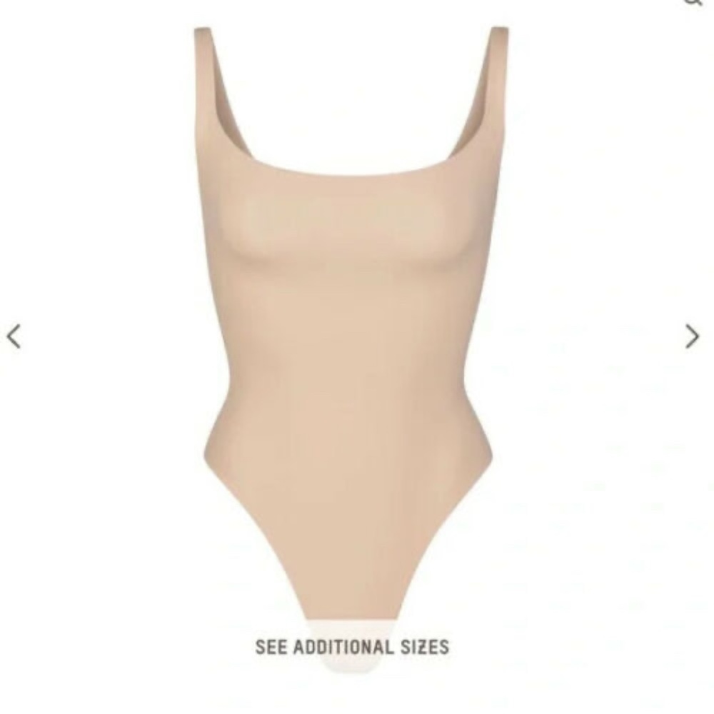 SKIMS Fits Everybody Square Neck Bodysuit Mica LARGE PRICE FIRMMMM